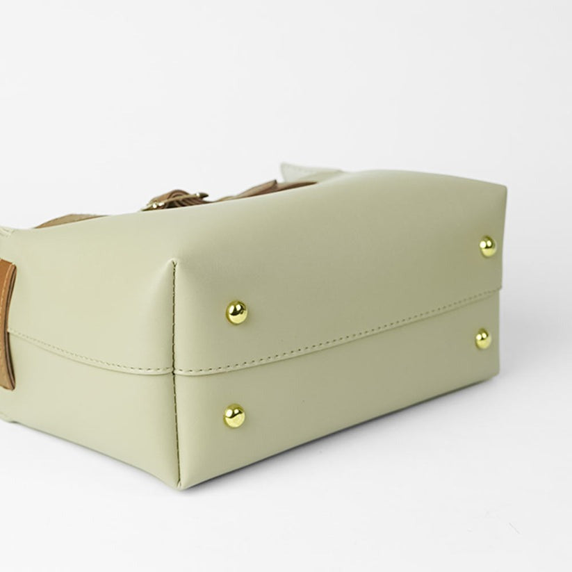 Bundle: Black Crescent + Savvy Bag